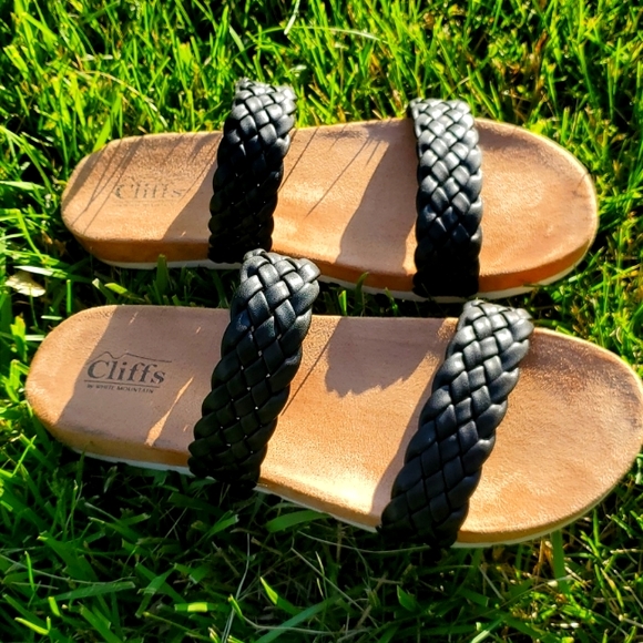 Slip-on Black Sandals with Memory Foam Cushioning - Picture 1 of 4